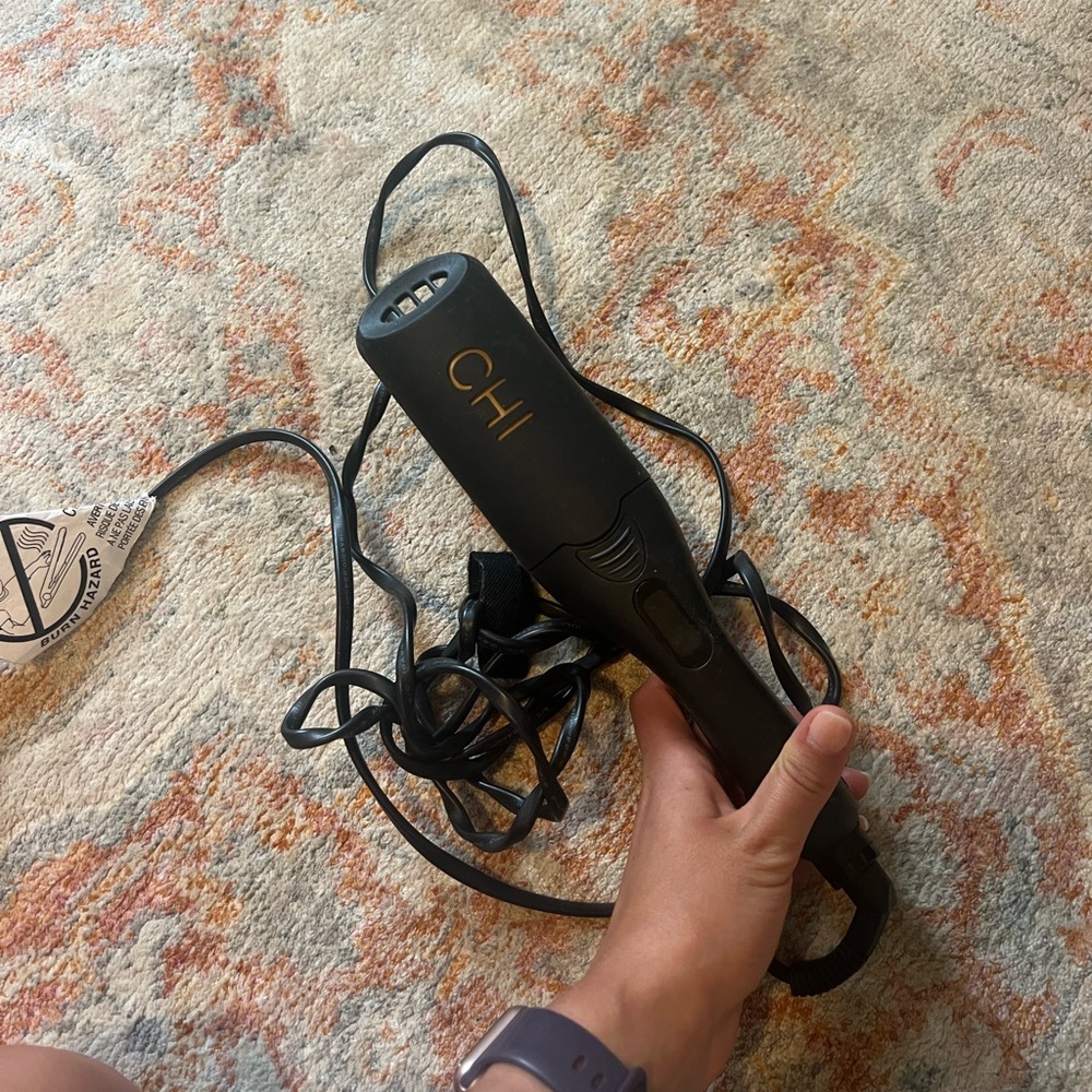 Chi crimping iron!